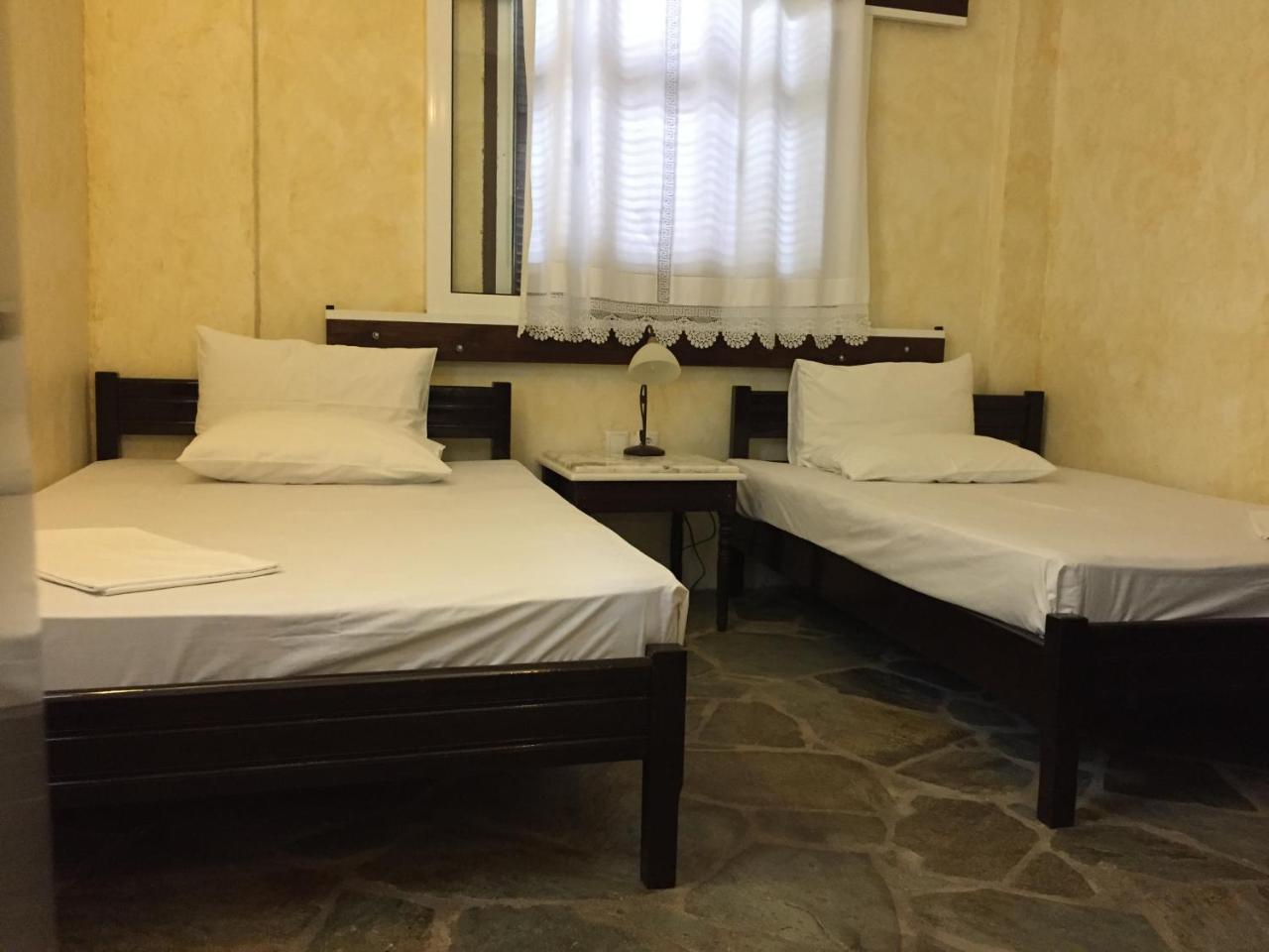Sotiroulis Apartments Nea Mesagkala Luaran gambar