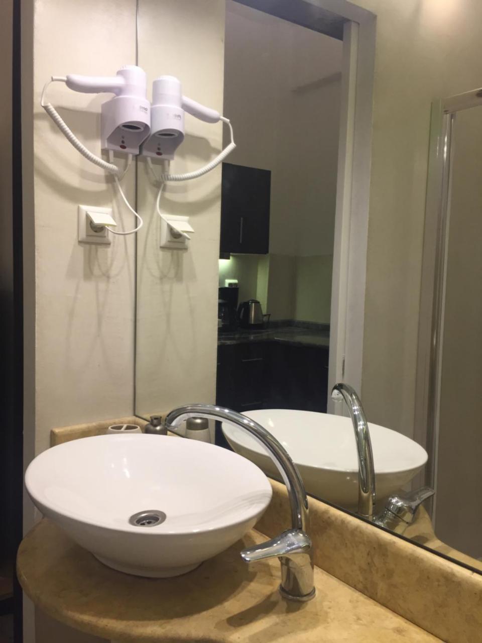 Sotiroulis Apartments Nea Mesagkala Luaran gambar