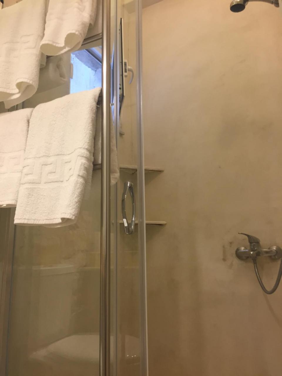 Sotiroulis Apartments Nea Mesagkala Luaran gambar