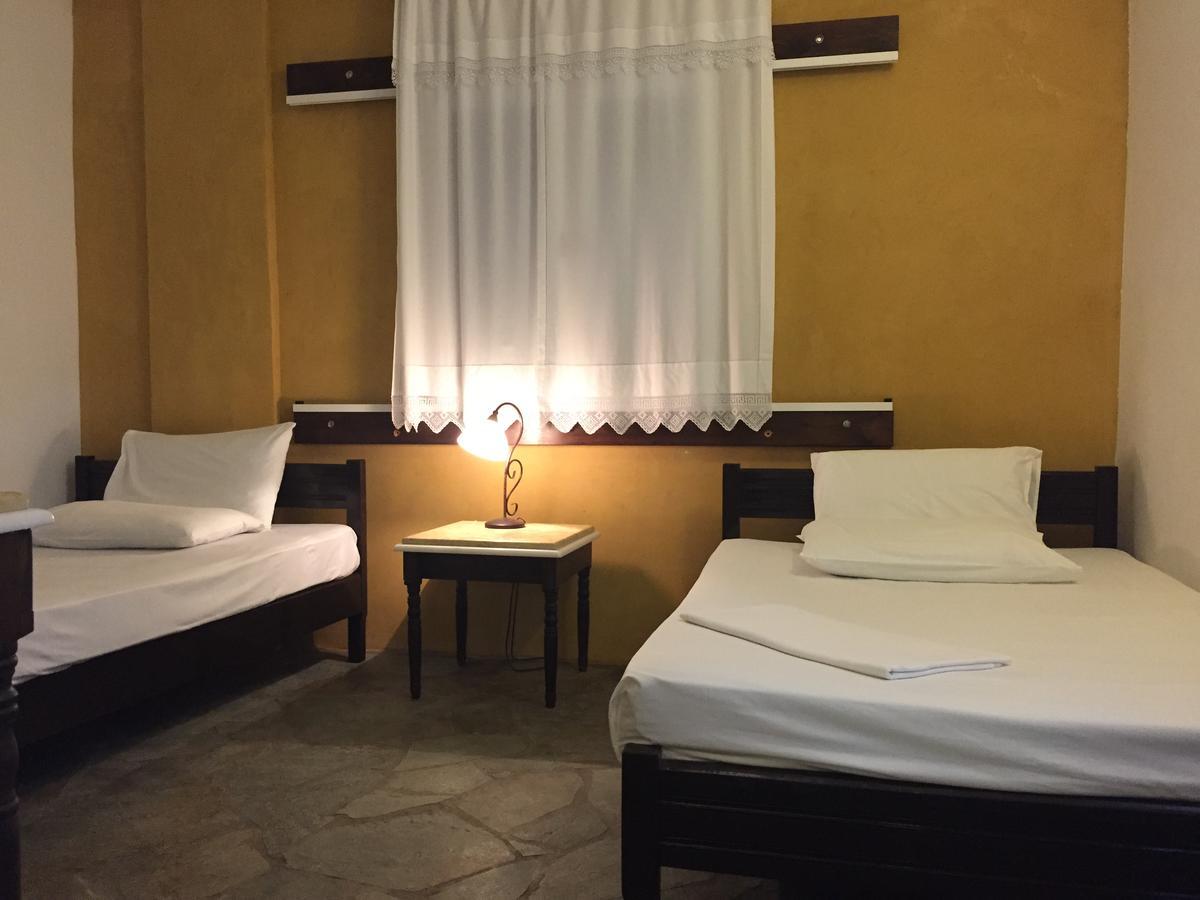 Sotiroulis Apartments Nea Mesagkala Luaran gambar